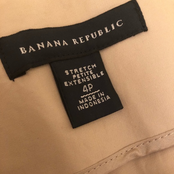 NWOT Banana Republic Skirt - Picture 7 of 7